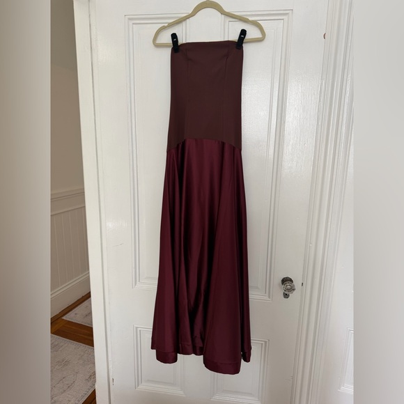 REVOLVE Dresses & Skirts - Maroon strapless two tone satin gown - small